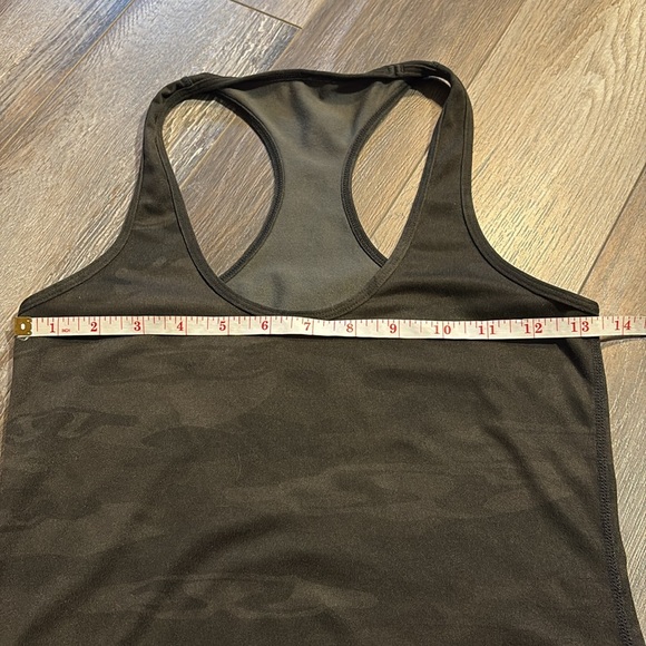 Lululemon Cool Racerback Tank Size 4 - Picture 4 of 4